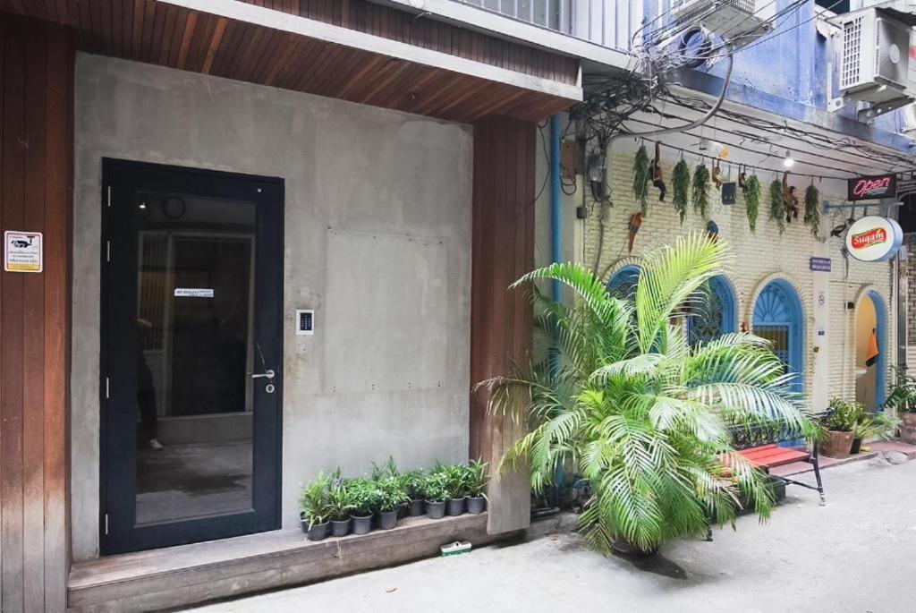 Go Inn Silom Bts Surasak Station V โกอินน์ สีลม Bts สถานีสุรศักดิ์ Bangkok Exterior photo